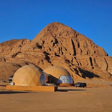 Julia Rum Luxury Camp Wadi Rum Exterior foto