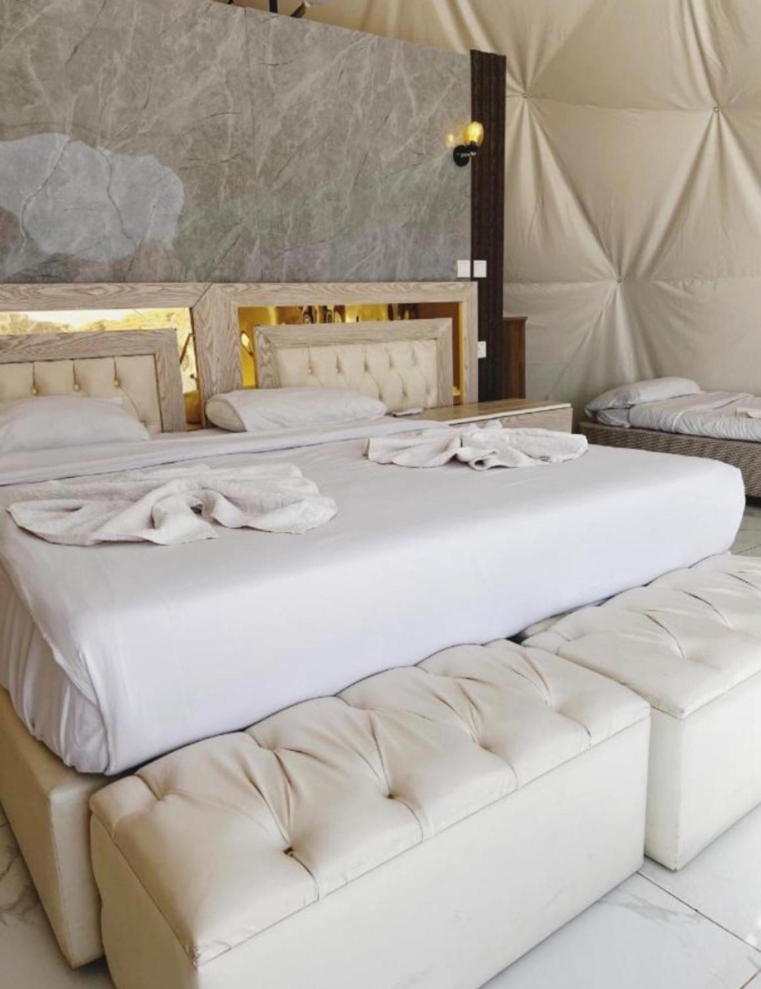 Julia Rum Luxury Camp Wadi Rum Exterior foto